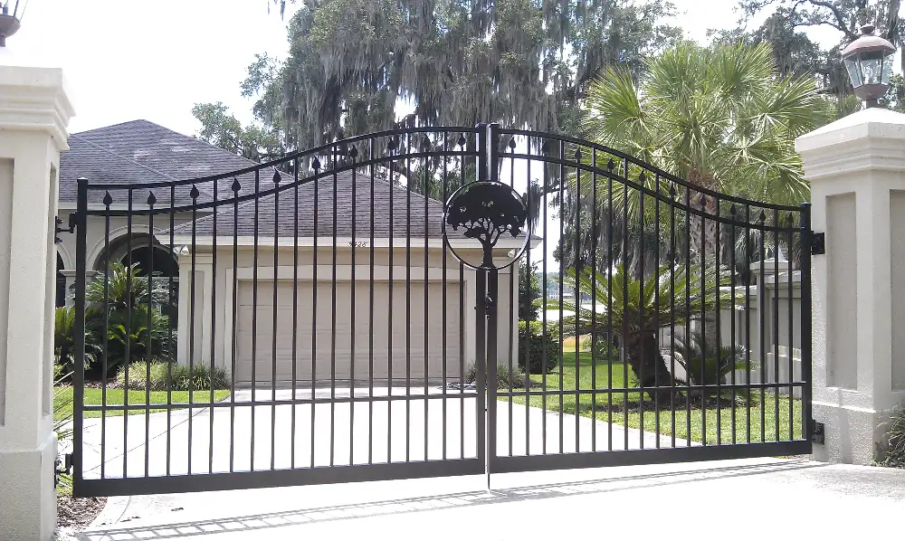 Driveway Gate Fabrication and Installation | Gate Tech Inc. in Tampa, FL